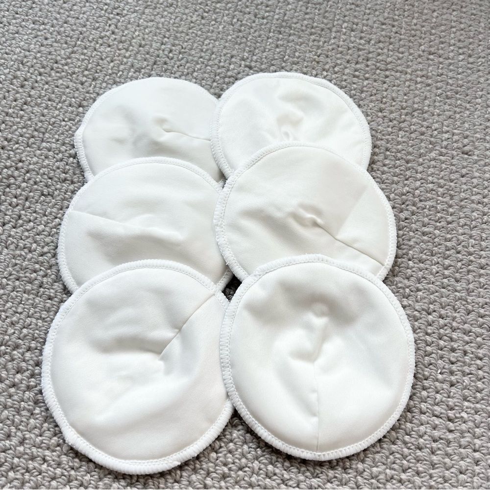 🍭6/$30 Set of six NWOT reusable nursing bra pads